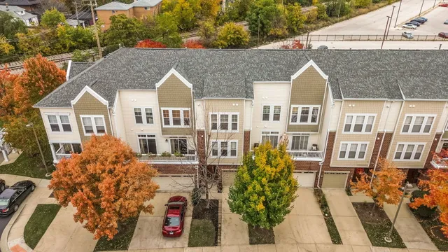 $389,000 | 605 Grove Lane, Forest Park, IL 60130