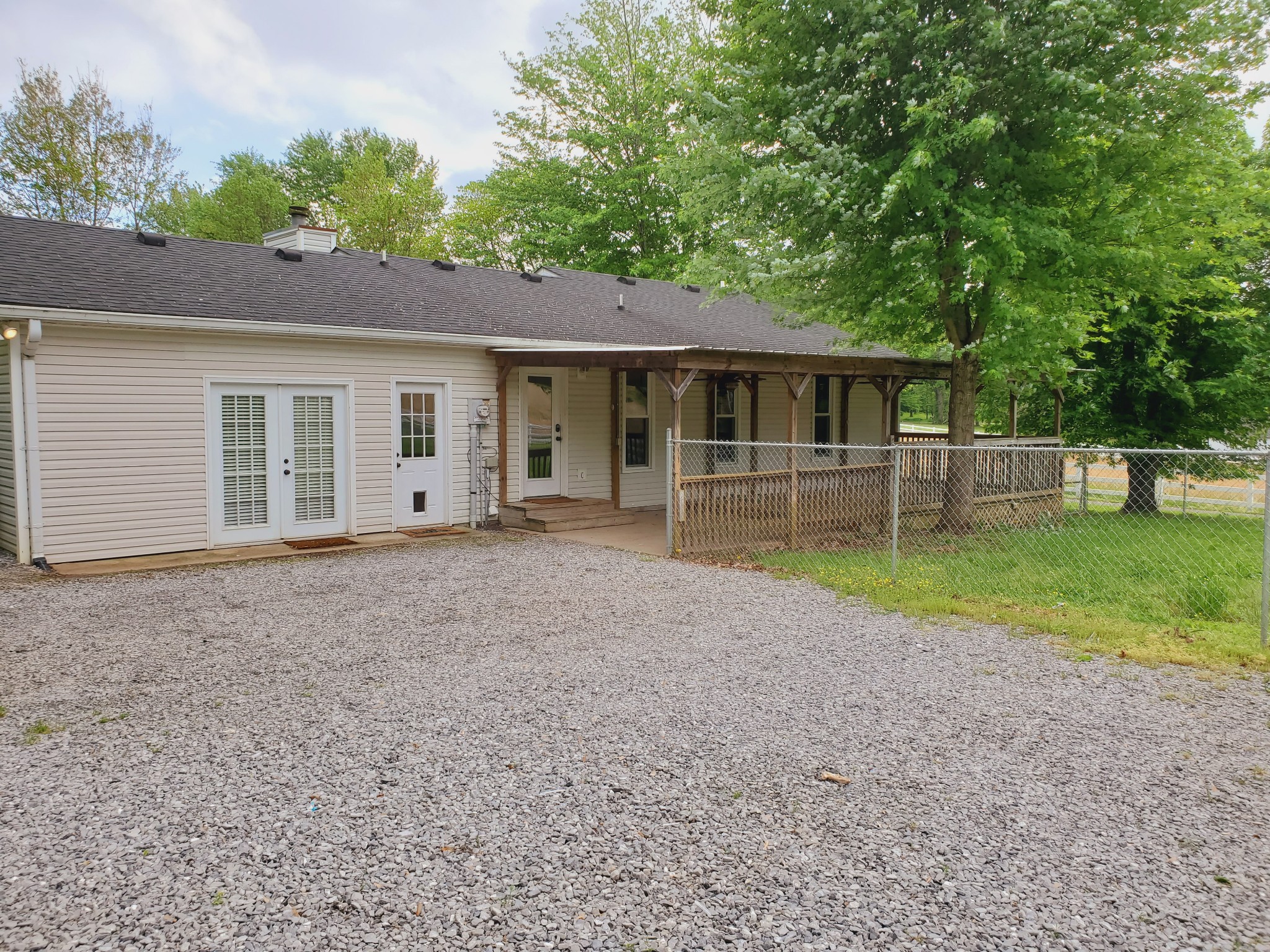 324 West Harper Road Portland, TN 37148 - Photo 22 of 25 front view of a house with a yard