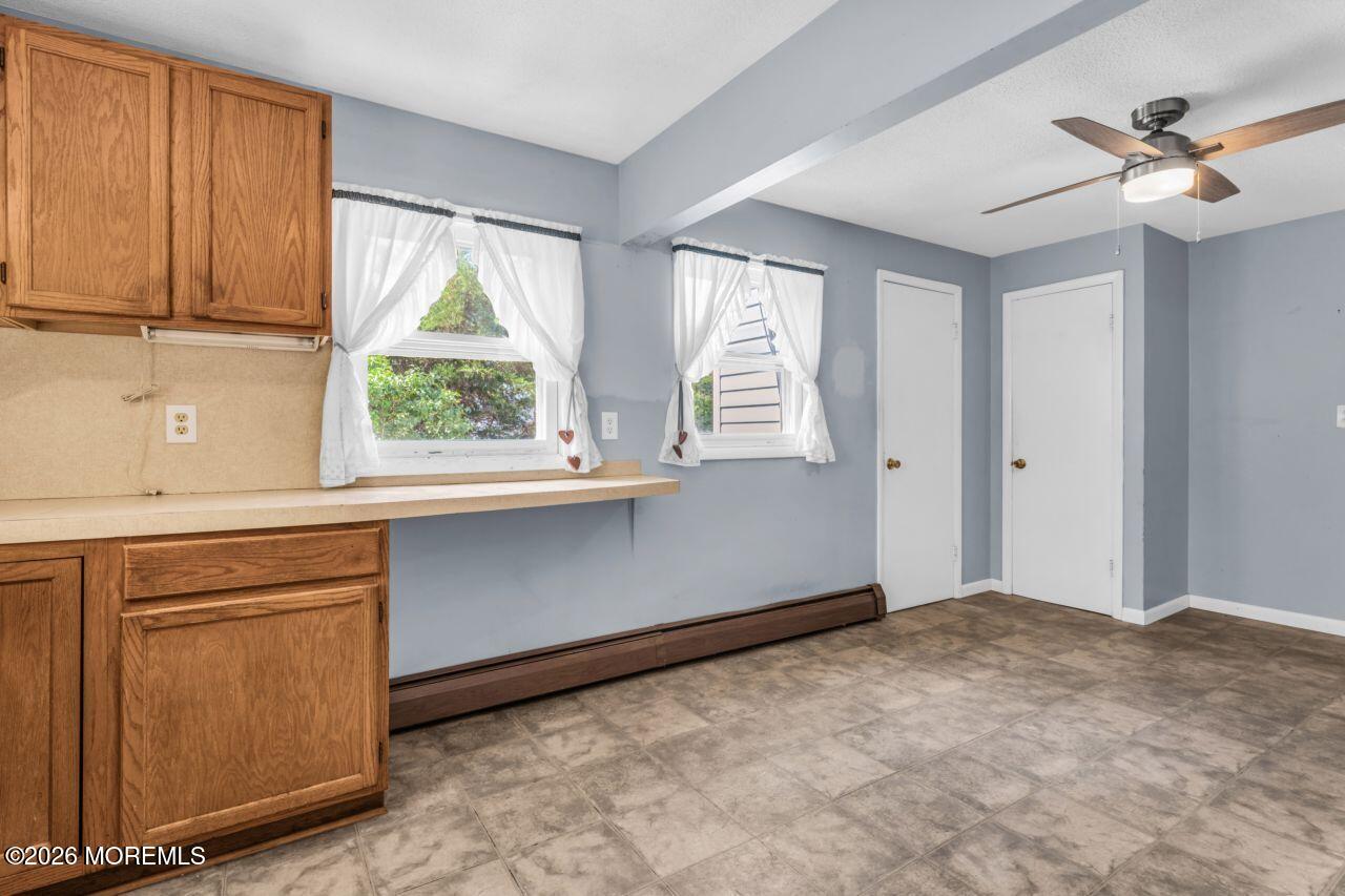 11 Hemlock Road Howell, NJ 07731 - Photo 5 of 27 photos_web_resolution_HOM02267