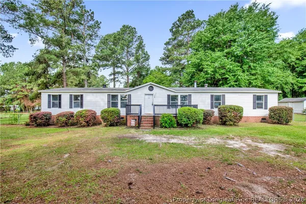 $215,000 | 122 Huckabee Street, Raeford, NC 28376