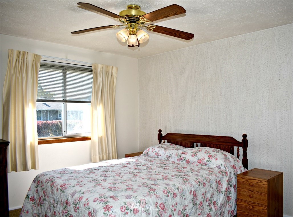 5205 Arrowhead Road Southwest Lakewood, WA 98499 - Photo 13 of 25 Gallery Image 13