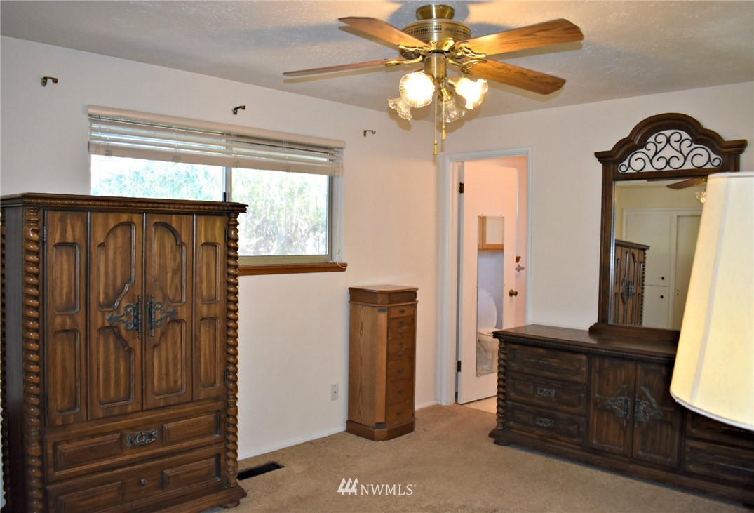 5205 Arrowhead Road Southwest Lakewood, WA 98499 - Photo 16 of 25 Gallery Image 16