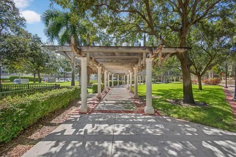 $165,000 | 126 Sparrow Drive, Unit 10B, Royal Palm Beach, FL 33411