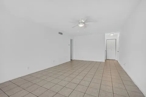 $165,000 | 126 Sparrow Drive, Unit 10B, Royal Palm Beach, FL 33411