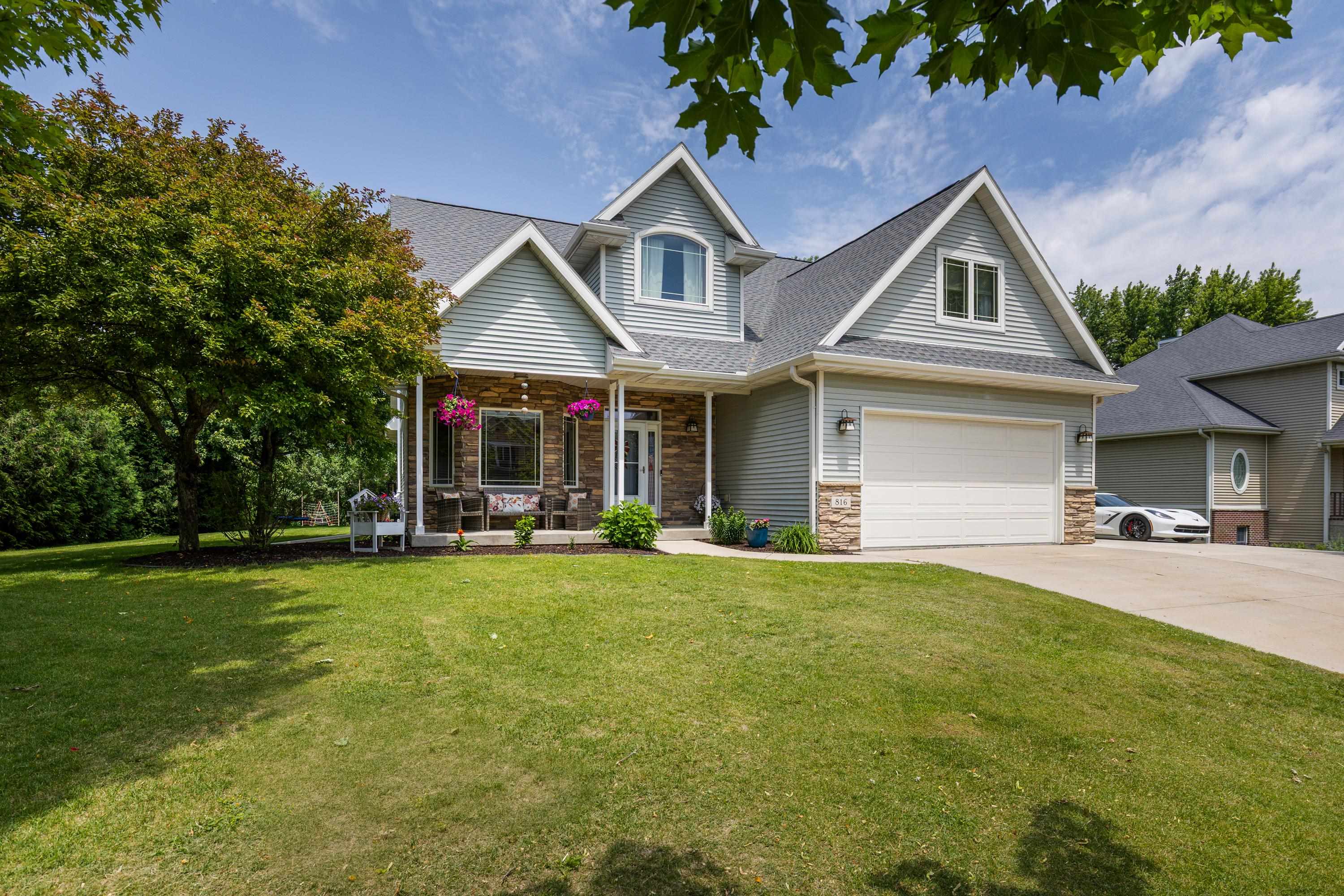 816 Chickadee Drive Cambridge, WI 53523 - Photo 1 of 1