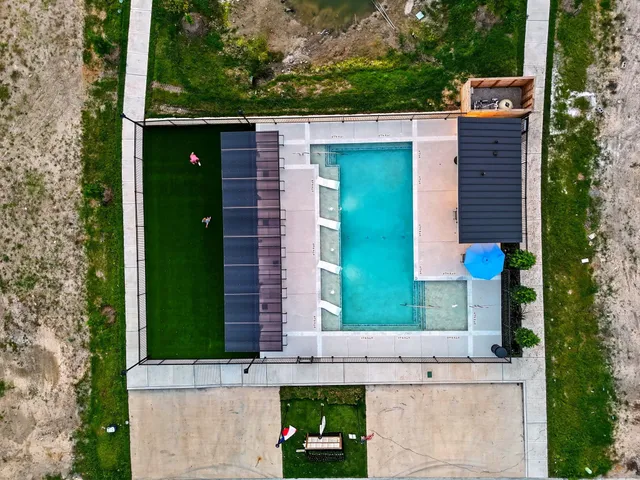 $889,999 | 1705 Bologna Lane, Houston, TX 77055