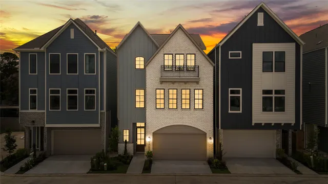 $889,999 | 1705 Bologna Lane, Houston, TX 77055