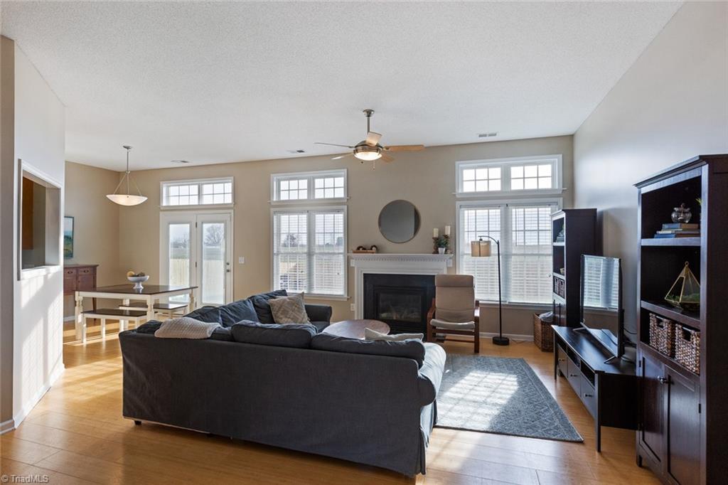 3708 Shadow Ridge Drive High Point, NC 27265 - Photo 4 of 26 Gallery Image 4