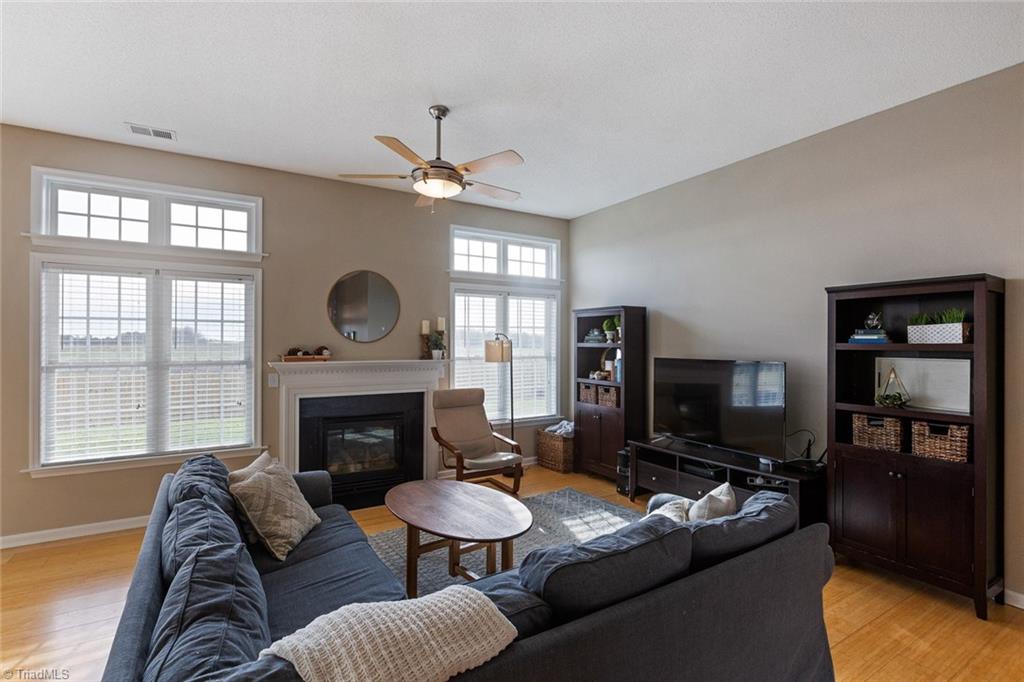 3708 Shadow Ridge Drive High Point, NC 27265 - Photo 5 of 26 Gallery Image 5