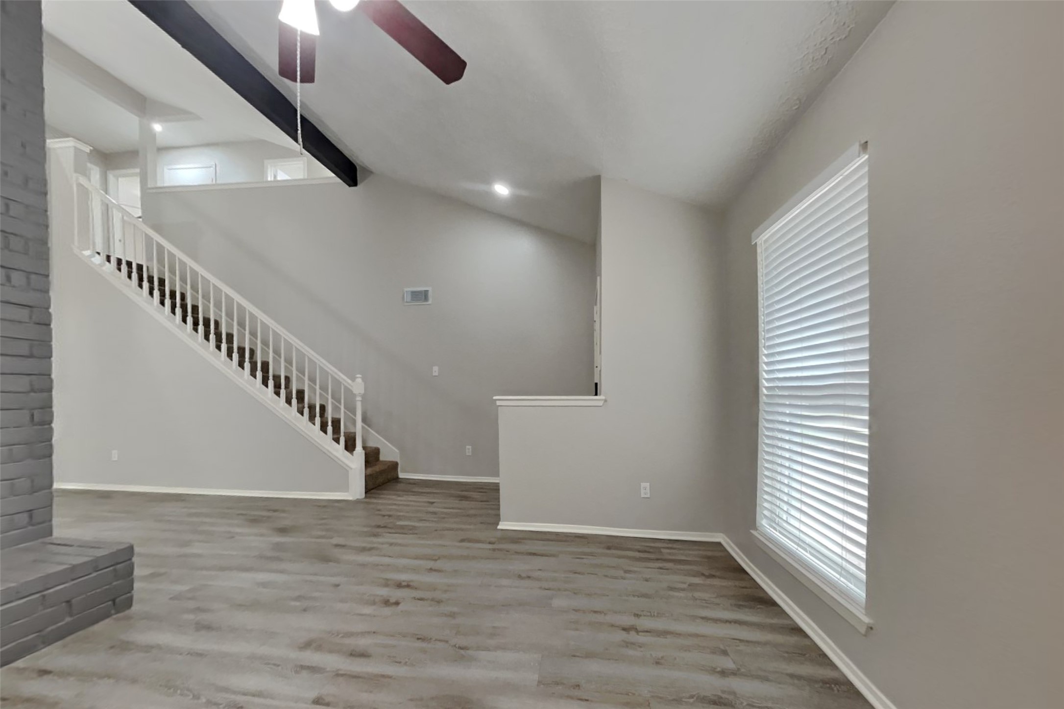 4810 Ingleside Court Spring, TX 77388 - Photo 3 of 29