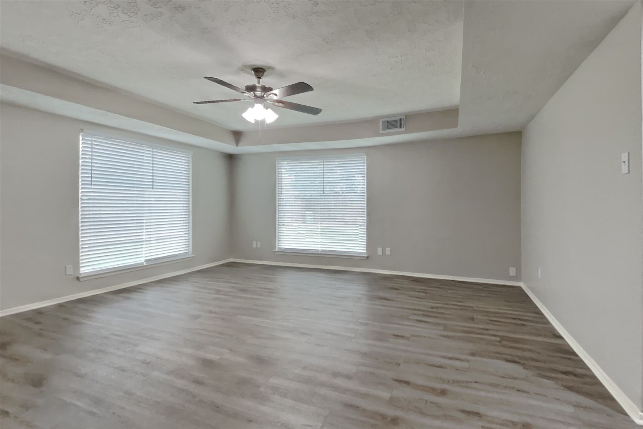 4810 Ingleside Court Spring, TX 77388 - Photo 5 of 29