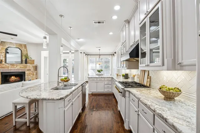 $1,099,000 | 3232 Stonefield, The Colony, TX 75056