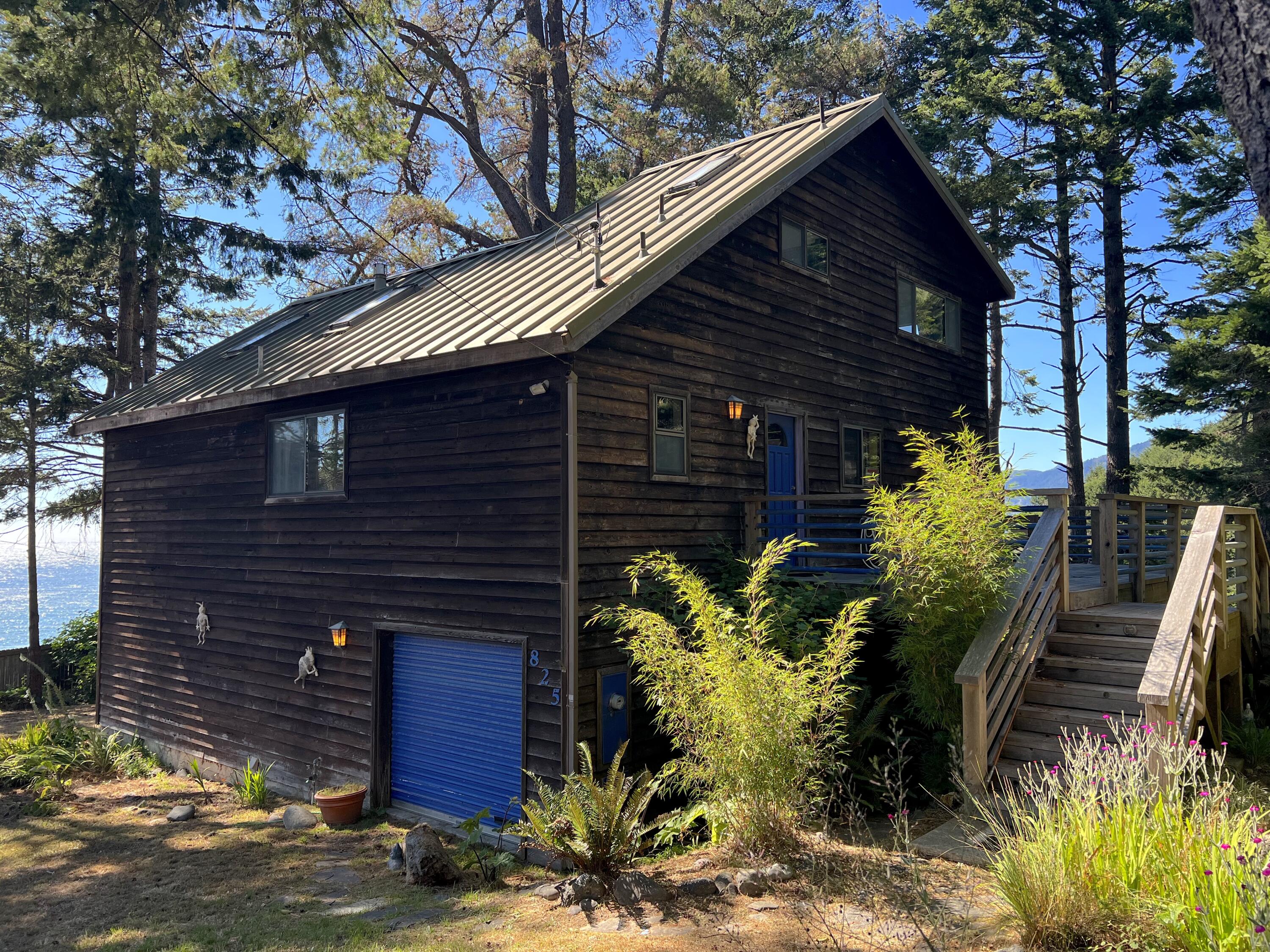 825 Beach Road Whitethorn, CA 95589 - Photo 4 of 53