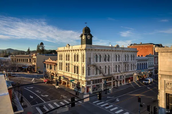 $1,195,000 | 512 Keller Street, Petaluma, CA 94952