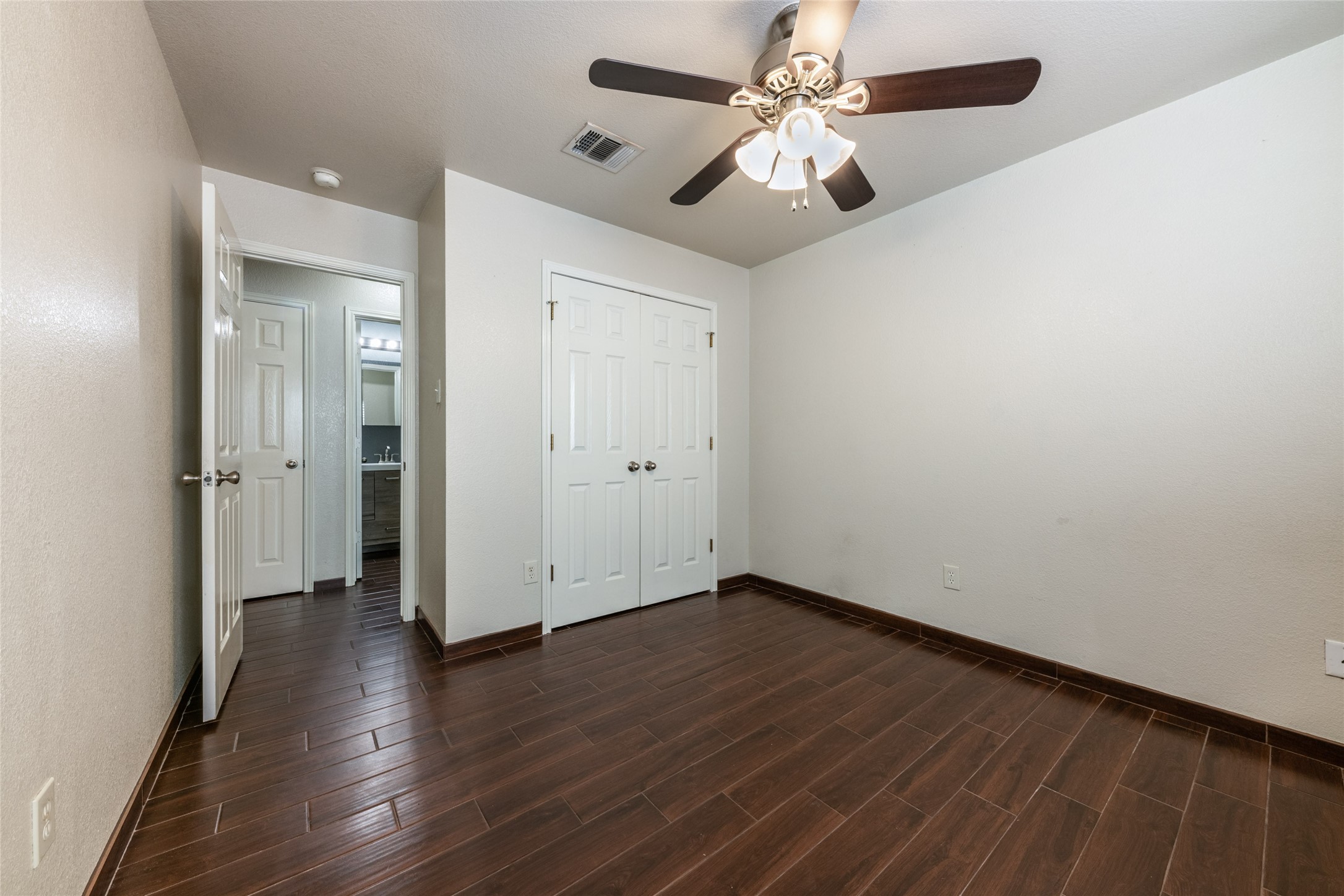 207 Baldwin Street Hutto, TX 78634 - Photo 10 of 19