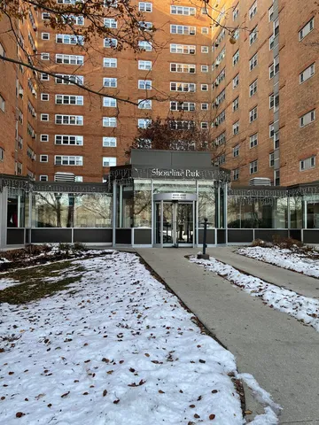 $120,900 | 4960 North Marine Drive, Unit 1412, Chicago, IL 60640
