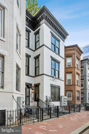 $2,000 | 33 Florida Avenue Northeast, Unit 2, Washington, DC 20002