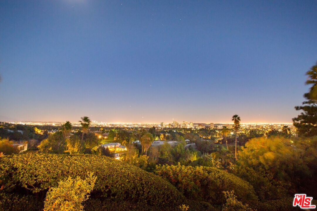 778 Sarbonne Road Los Angeles, CA 90077 - Photo 11 of 22