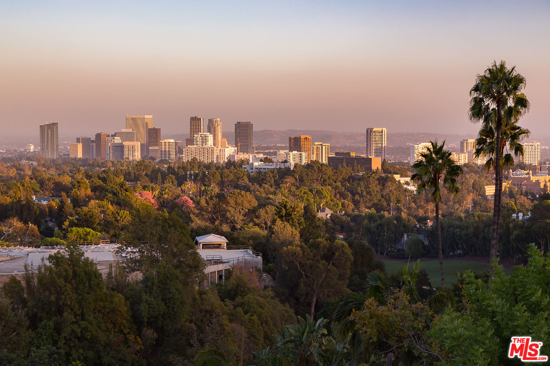 778 Sarbonne Road Los Angeles, CA 90077 - Photo 5 of 22