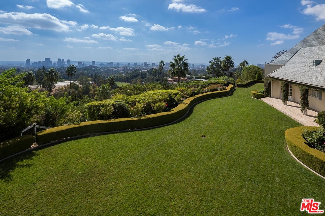 778 Sarbonne Road Los Angeles, CA 90077 - Photo 7 of 22