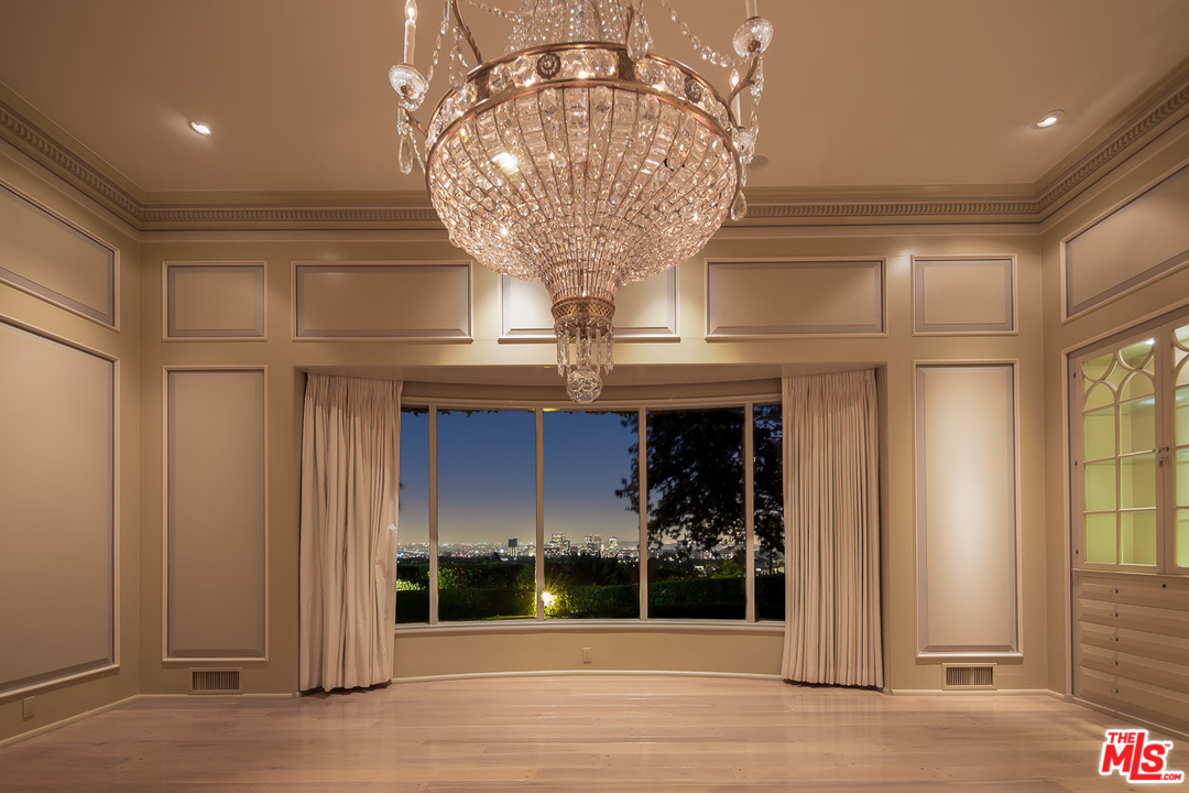 778 Sarbonne Road Los Angeles, CA 90077 - Photo 8 of 22