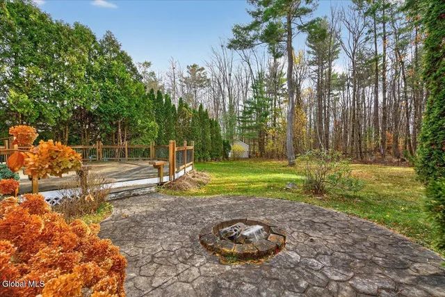 $499,000 | 15 Coneflower Court, Malta, NY 12020