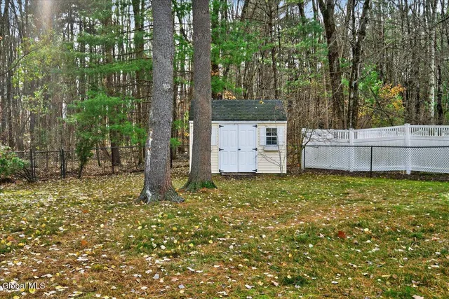 $499,000 | 15 Coneflower Court, Malta, NY 12020