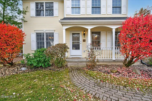 $499,000 | 15 Coneflower Court, Malta, NY 12020