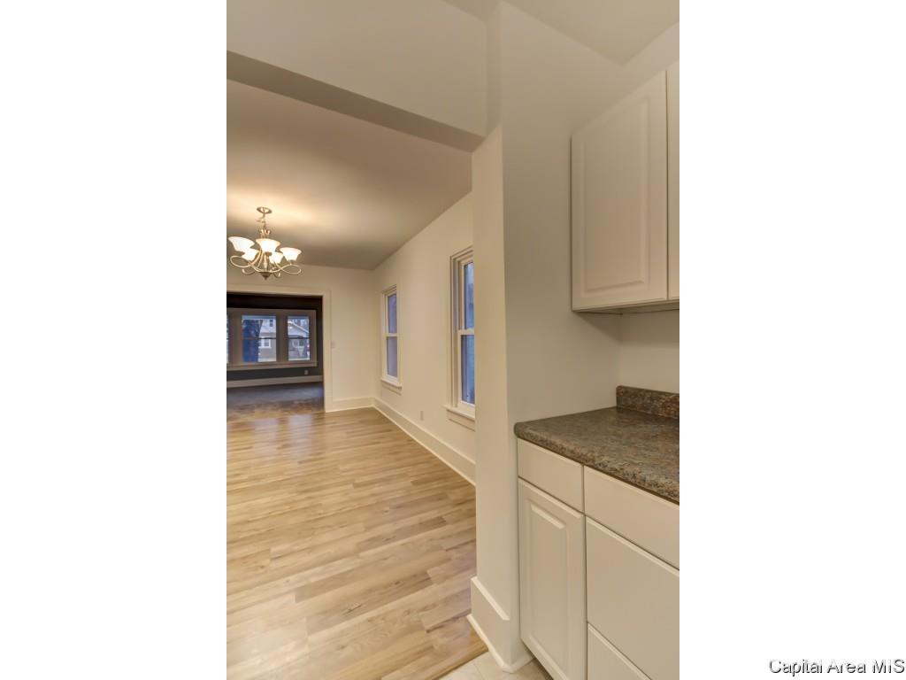 438 Williams Street Springfield, IL 62704 - Photo 11 of 27