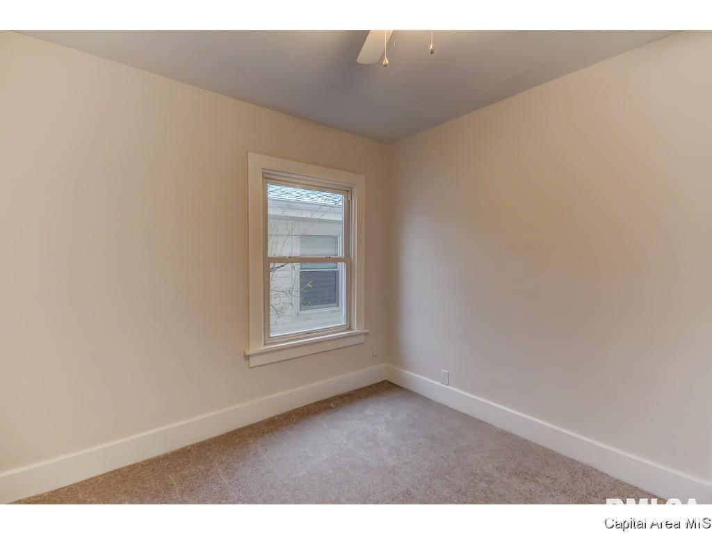 438 Williams Street Springfield, IL 62704 - Photo 4 of 27