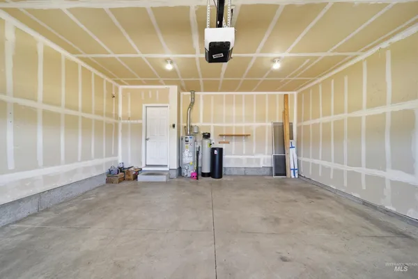 $455,000 | 6670 South Birch Creek Avenue, Meridian, ID 83642
