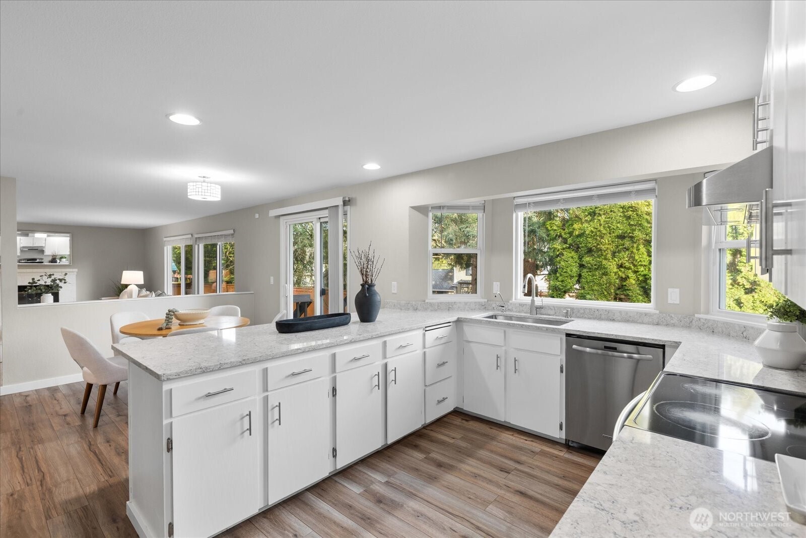 22621 8th Drive Southeast Bothell, WA 98021 - Photo 11 of 38