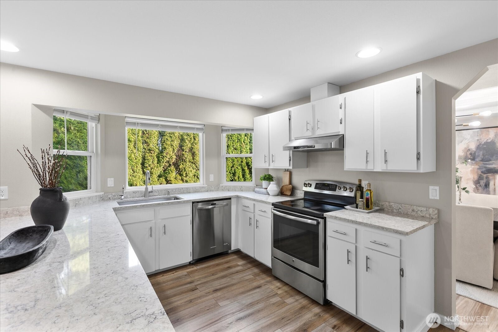 22621 8th Drive Southeast Bothell, WA 98021 - Photo 12 of 38