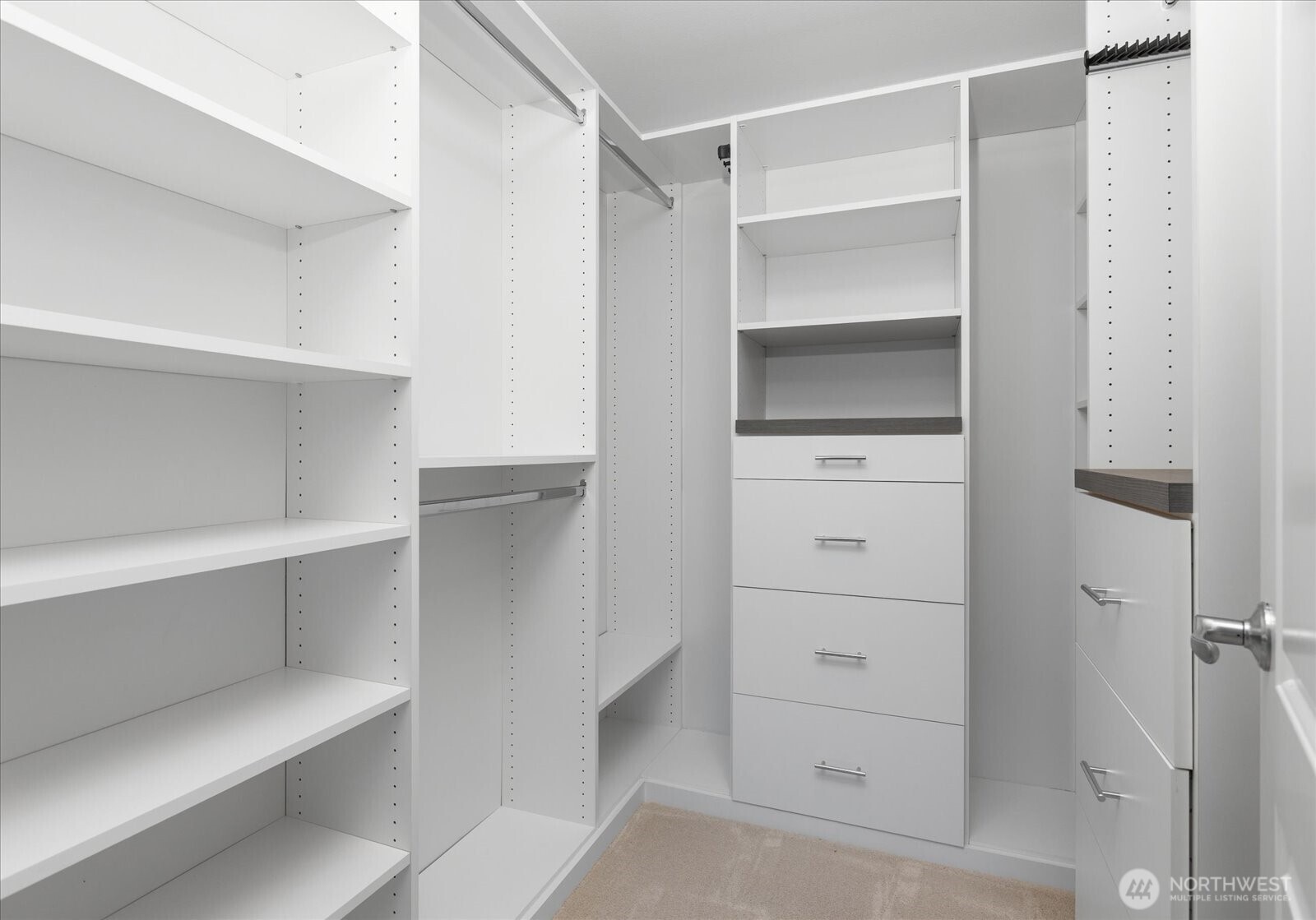 22621 8th Drive Southeast Bothell, WA 98021 - Photo 29 of 38