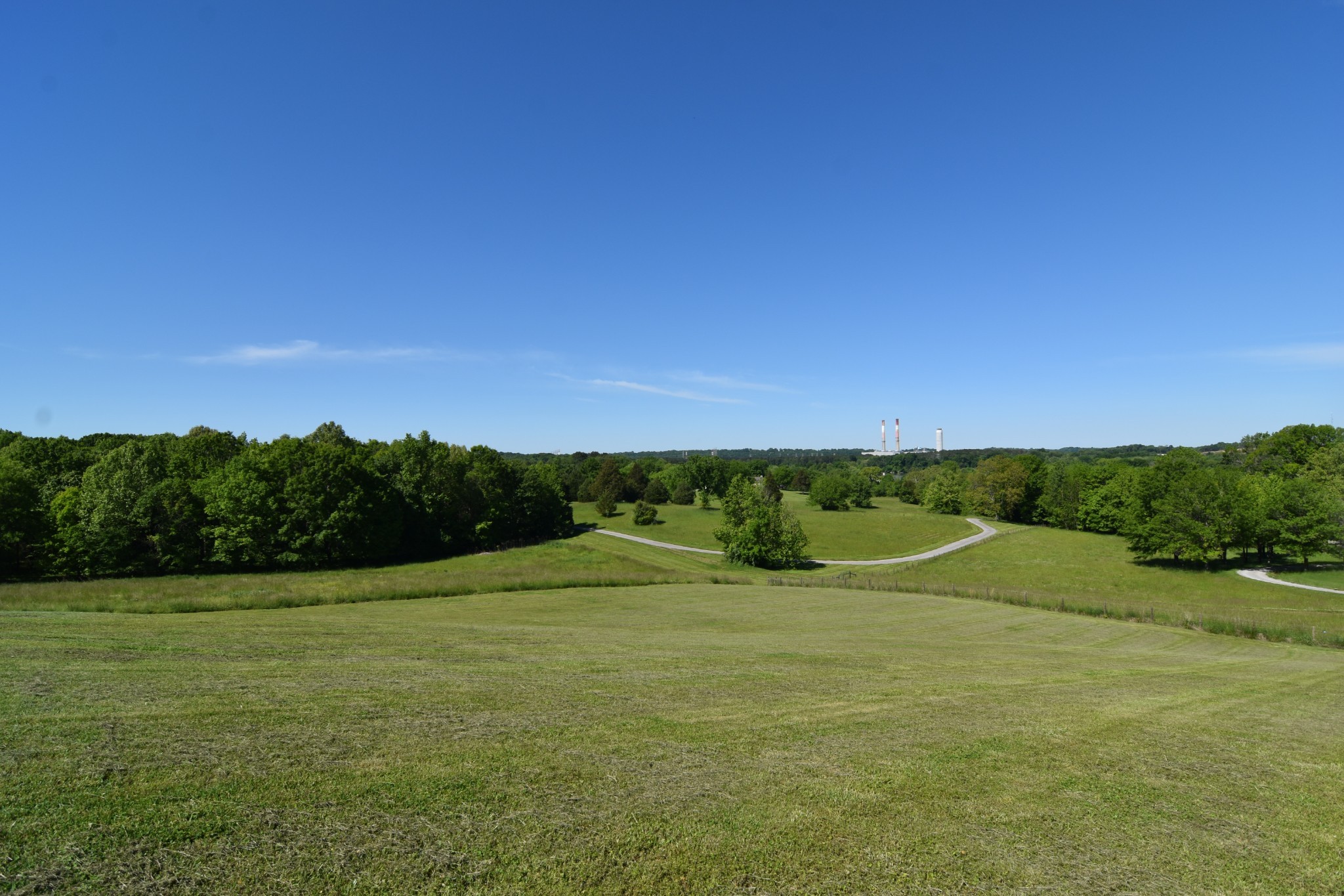 6300 Cairo Bend Road Lebanon, TN 37087 - Photo 3 of 50 a view of a field with an ocean