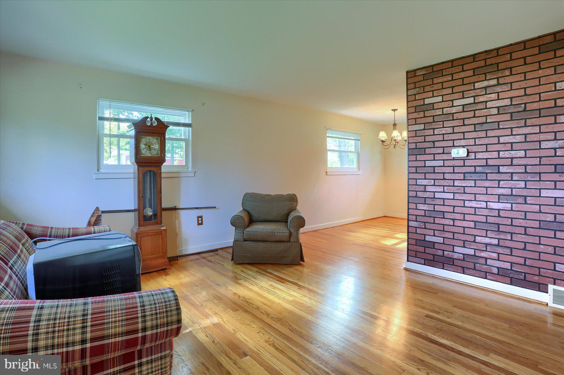 7 Silver Spring Road Mechanicsburg, PA 17050 - Photo 7 of 34 Gallery Image 7
