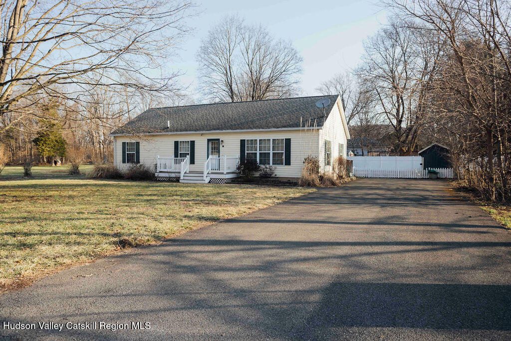 42 Elting Road Catskill, NY 12414 - Photo 1 of 26 7M6A1409