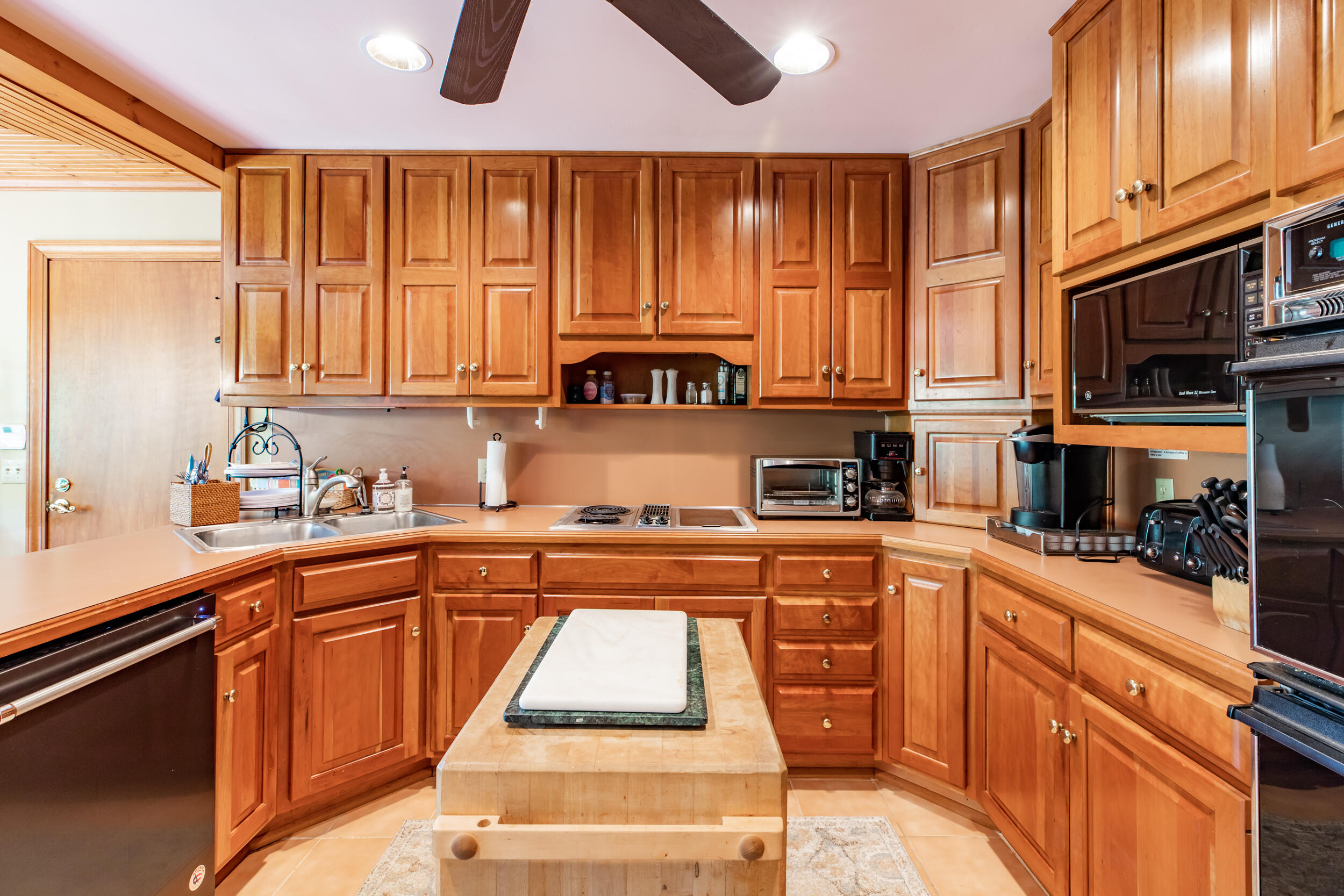 1375 Cove Pointe Rd-17