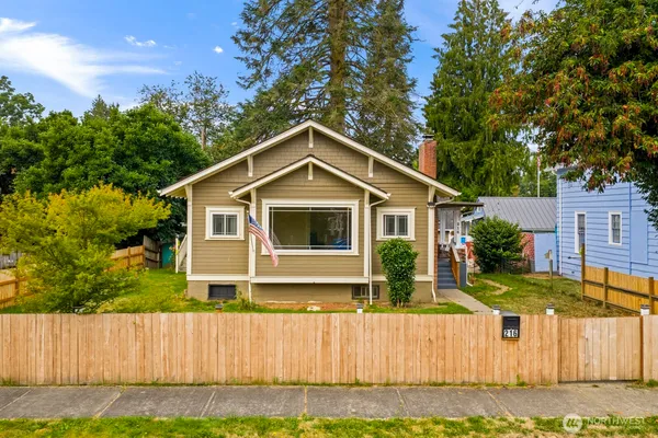 $725,000 | 216 South Blakeley Street, Monroe, WA 98272