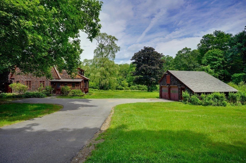 14 R Warren Place Framingham, MA 01701 - Photo 3 of 29