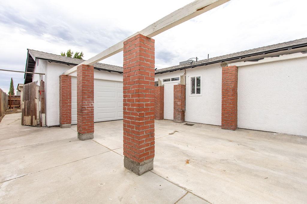 5112 Clark Street Keyes, CA 95328 - Photo 3 of 29