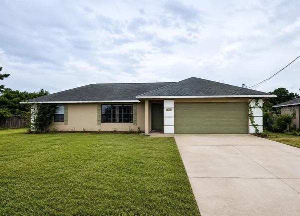 $225,000 | 125 Oak Circle, Ocala, FL 34472