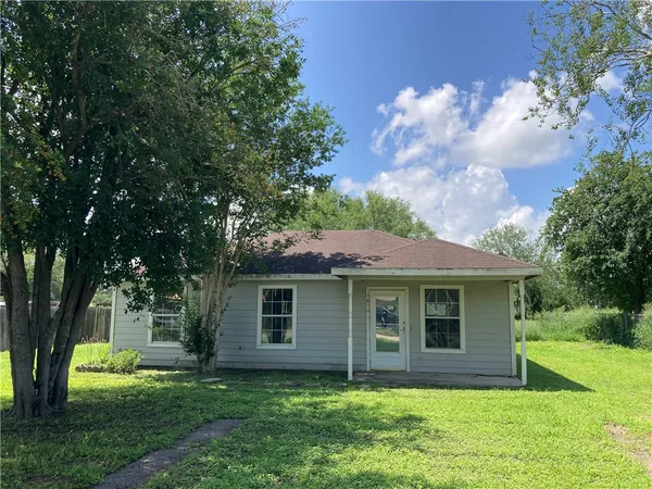 $65,000 | 1816 Carmen Street, Alice, TX 78332