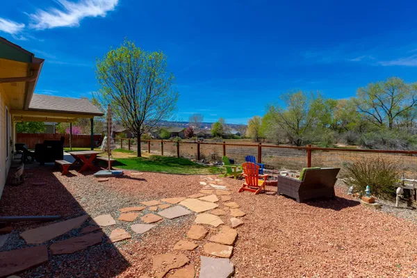 $559,900 | 801 Cresthaven Drive, Fruita, CO 81521