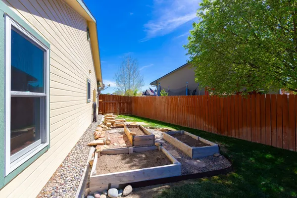 $559,900 | 801 Cresthaven Drive, Fruita, CO 81521