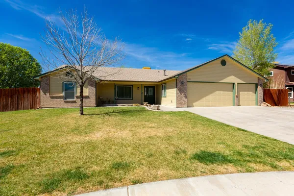 $559,900 | 801 Cresthaven Drive, Fruita, CO 81521