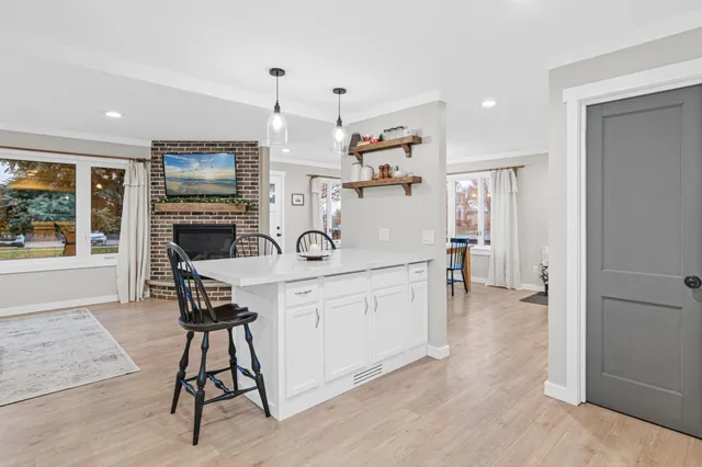 $315,000 | 414 4th Avenue West, Shakopee, MN 55379