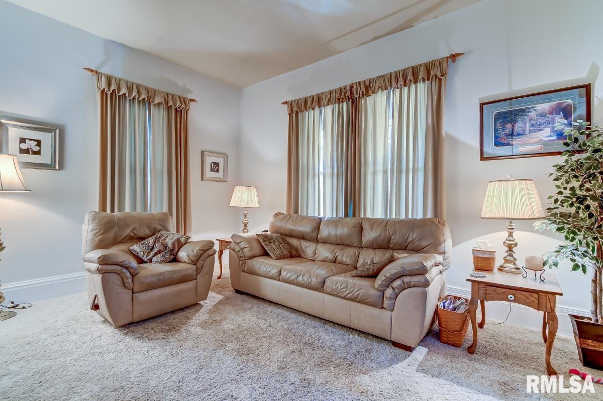 315 East Keys Avenue Springfield, IL 62702 - Photo 11 of 39