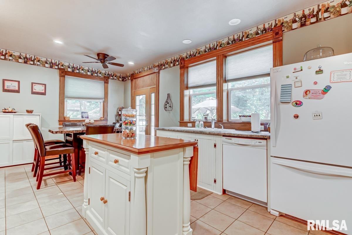 315 East Keys Avenue Springfield, IL 62702 - Photo 13 of 39