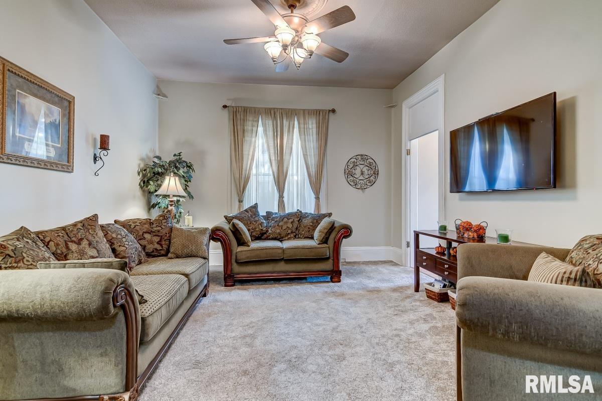 315 East Keys Avenue Springfield, IL 62702 - Photo 5 of 39
